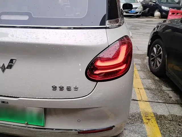 Wuling Bingo — Фото автомобиля 7