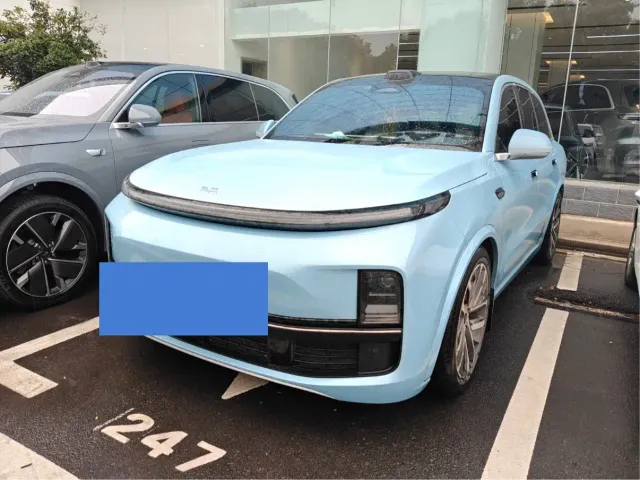 Фотография автомобиля — Li Auto L8