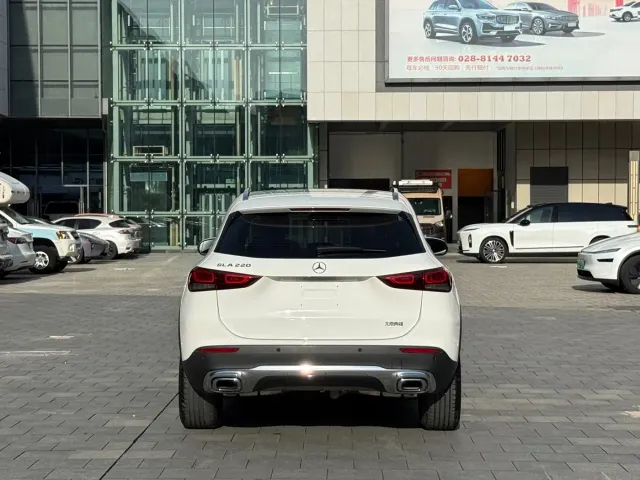 Mercedes-Benz GLA-Class — Фото автомобиля 6