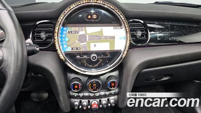 Mini Cooper Convertible — Фото автомобиля 12