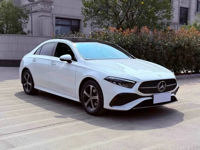 Mercedes-Benz A-Class — Фото автомобиля 3