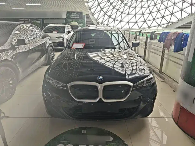 BMW i3 — Фото автомобиля 2