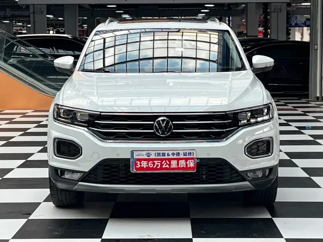 Volkswagen T-Roc — Фото автомобиля 2