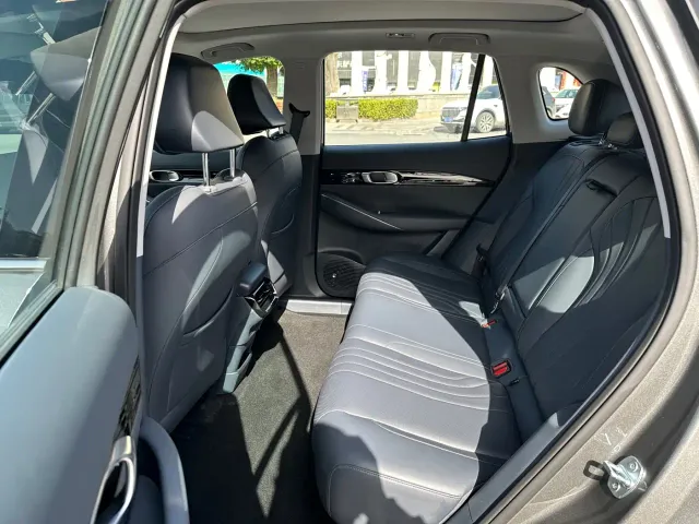Geely Galaxy E5 — Фото автомобиля 14