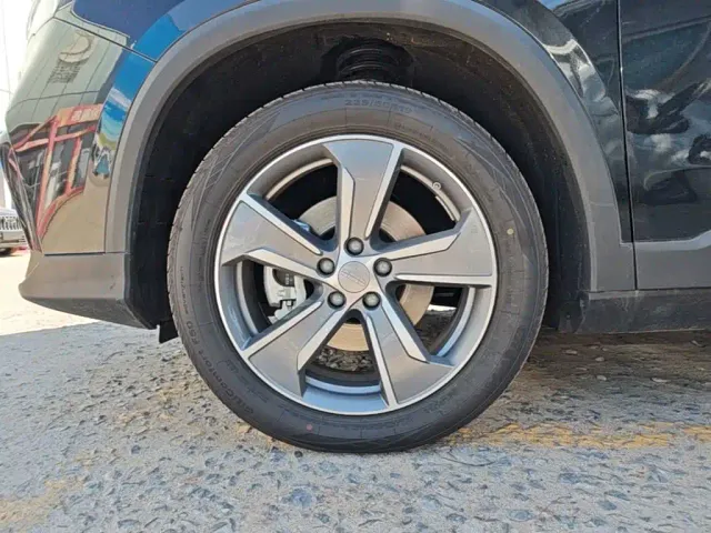 Geely Haoyue L — Фото автомобиля 22