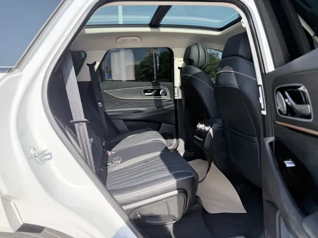 Chery Tiggo 9 — Фото автомобиля 13