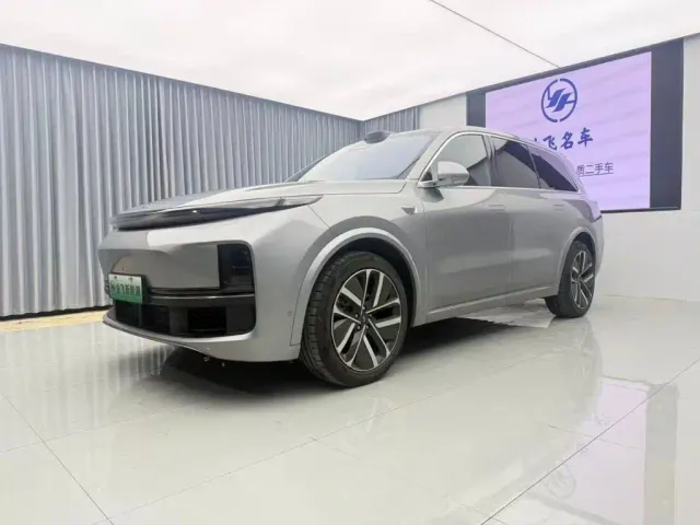 Фотография автомобиля — Li Auto L9