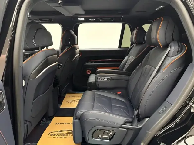 ZEEKR Zeekr 9X 2025 Model Gloss Black Edition — Фото автомобиля 9