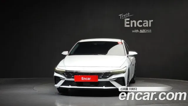 Hyundai Avante CN7 — Фото автомобиля 3