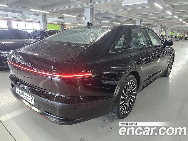 Hyundai Grandeur Grandeur (GN7) 3.5 Бензин 4WD — Фото автомобиля 19