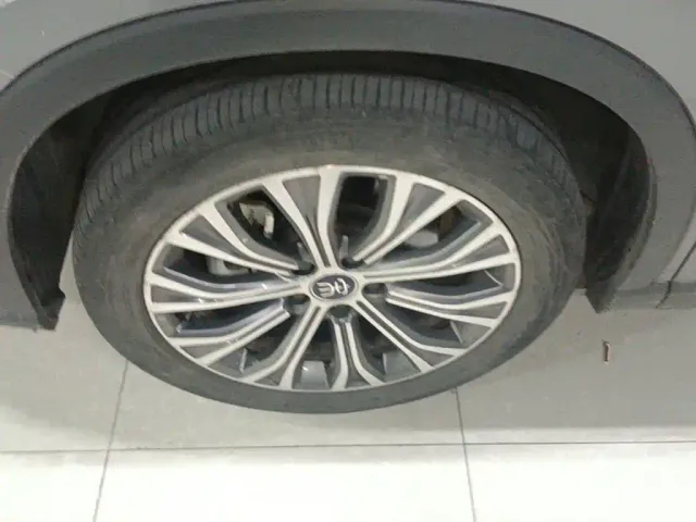 BYD Song Pro — Фото автомобиля 22