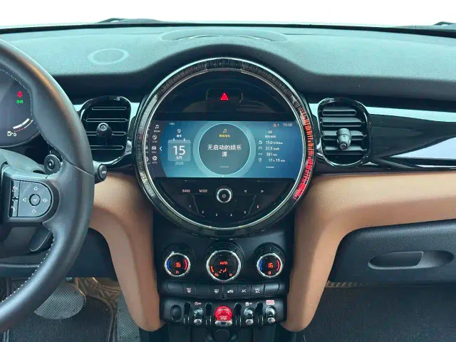 MINI Hatch — Фото автомобиля 12