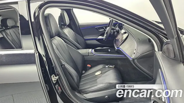 Mercedes-Benz E-Class — Фото автомобиля 23
