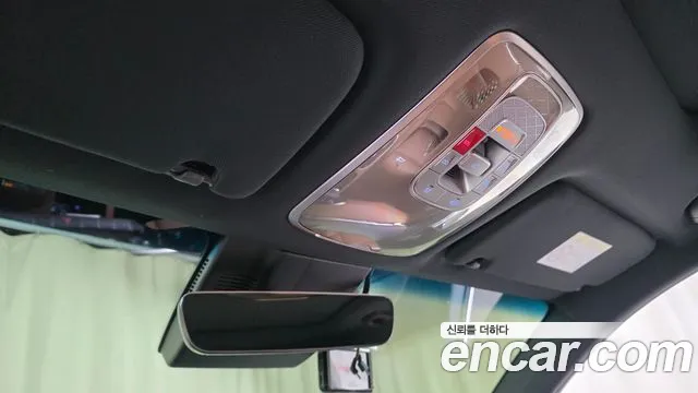 Genesis GV70 — Фото автомобиля 18