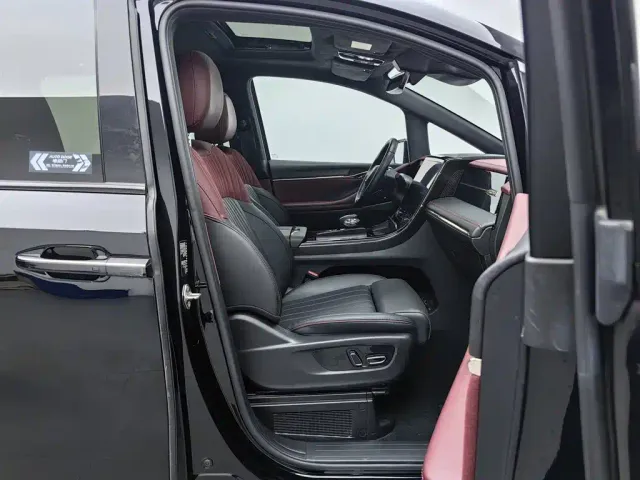 GAC Trumpchi Trumpchi M8 2024 Patriarch Series 400T Ultimate Edition — Фото автомобиля 23