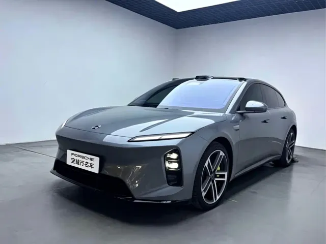 Фотография автомобиля — Nio ET5 Touring