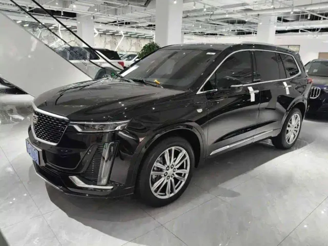 Cadillac XT6 — Фото автомобиля 2