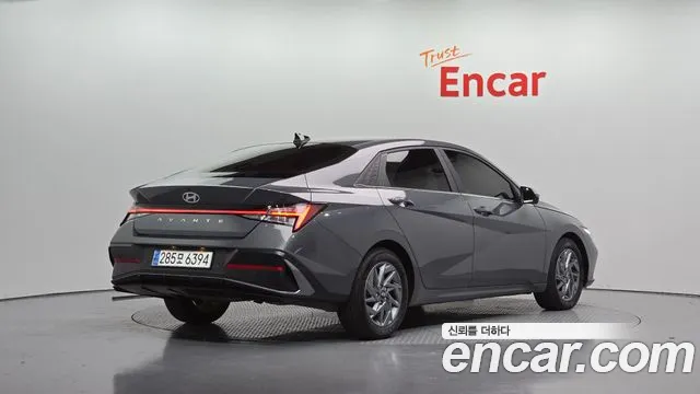 Hyundai Avante CN7 — Фото автомобиля 2