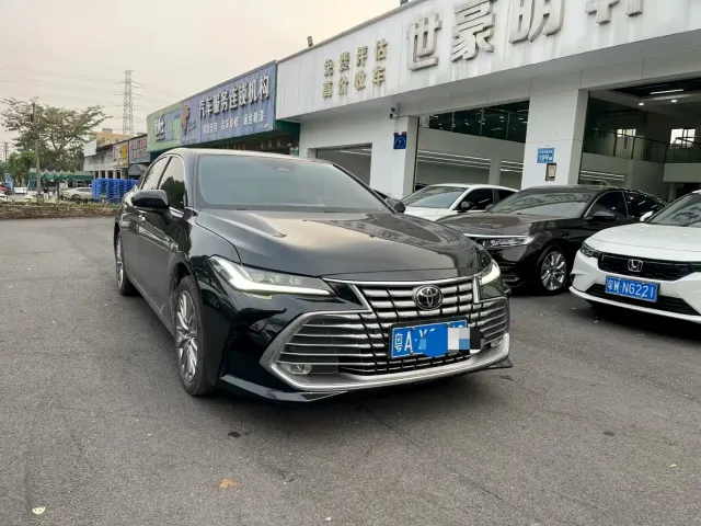 Фотография автомобиля — Toyota Avalon