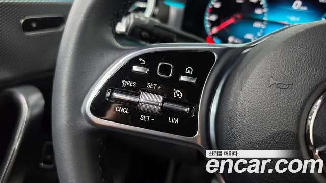 Mercedes-Benz A-Class W177 — Фото автомобиля 15