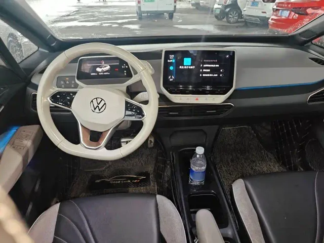 Volkswagen ID.3 — Фото автомобиля 5
