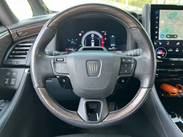 Toyota Vellfire — Фото автомобиля 21