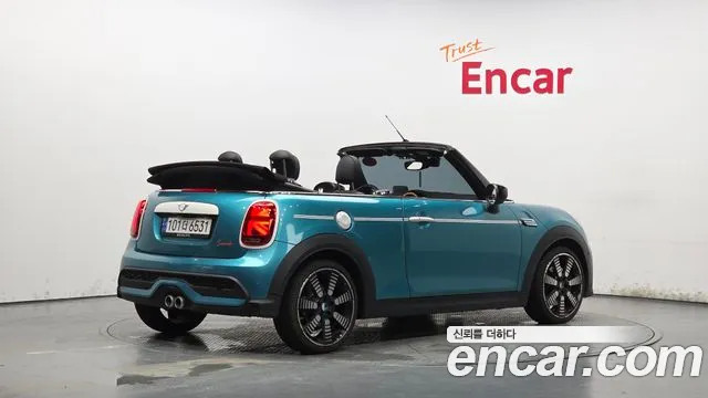 Mini Cooper Convertible — Фото автомобиля 2
