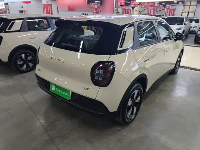 GAC Aion UT — Фото автомобиля 6