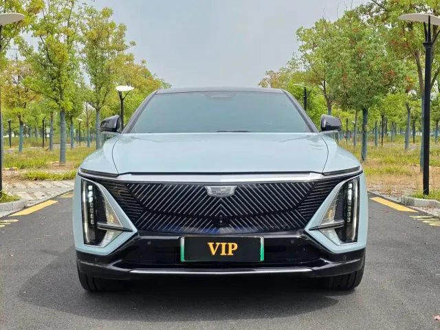 Cadillac Lyriq — Фото автомобиля 2