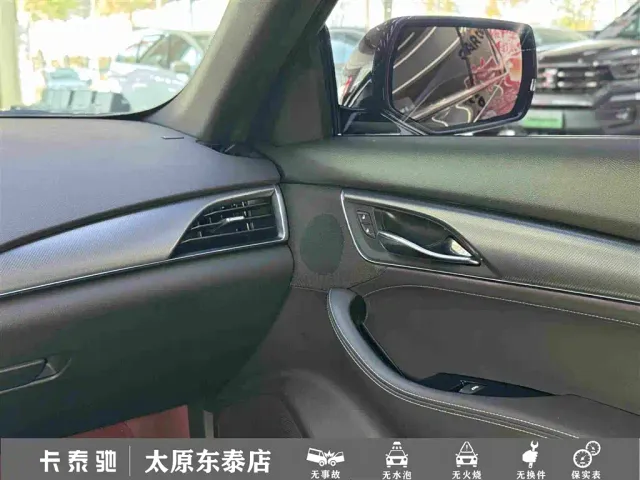Cadillac CT5 — Фото автомобиля 21