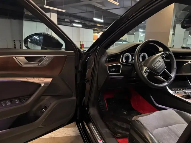 Audi Audi A6L 2023 45 TFSI quattro Premium Dynamic — Фото автомобиля 5