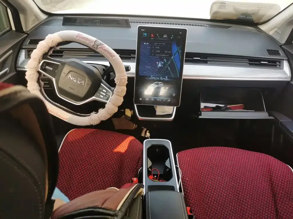 Nezha Auto Nezha V 2022 Trend 400 Lite — Фото автомобиля 10