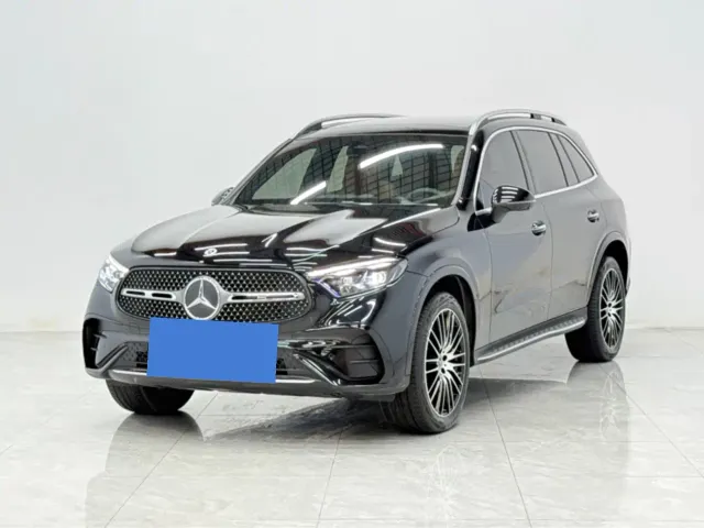 Фотография автомобиля — Mercedes-Benz GLC-Class