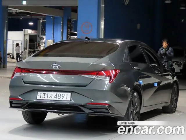 Hyundai Avante CN7 — Фото автомобиля 2
