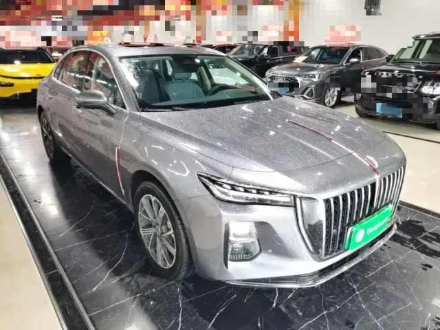 Hongqi H5 PHEV — Фото автомобиля 3