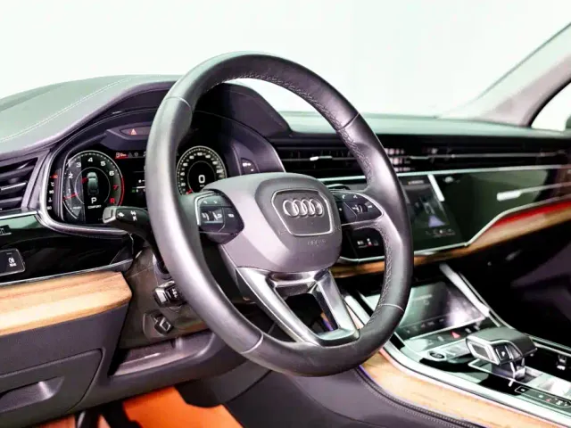Audi Q7 — Фото автомобиля 17