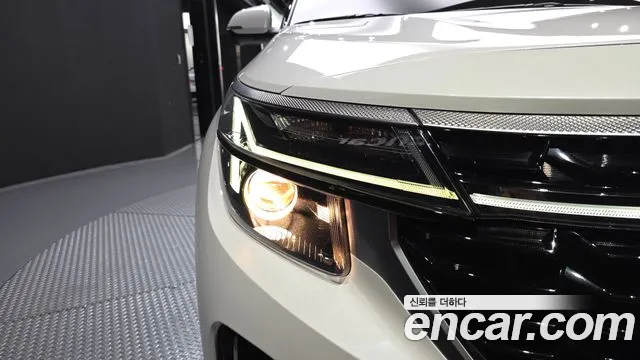 Kia Seltos Новый Seltos Бензин 2.0 2WD — Фото автомобиля 22