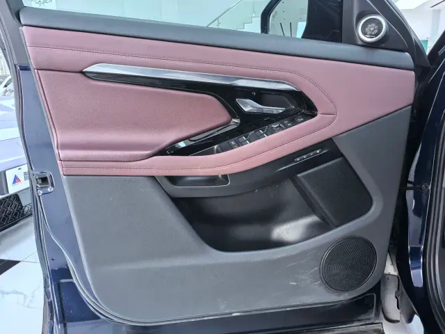 Land Rover Range Rover Evoque — Фото автомобиля 4