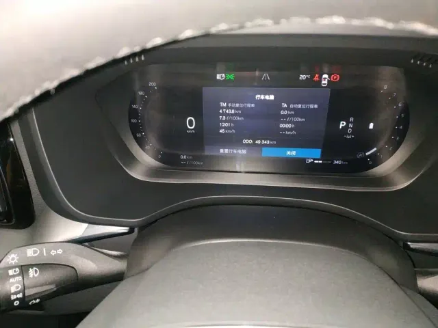 Volvo XC60 — Фото автомобиля 11