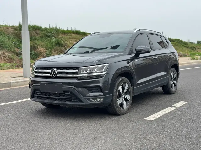 Volkswagen Tharu — Фото автомобиля 3