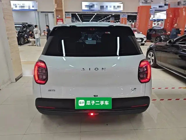 GAC Aion UT — Фото автомобиля 5