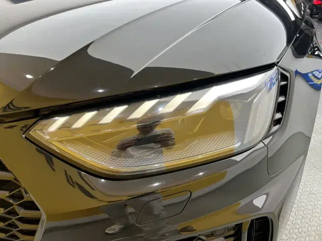 Audi RS 4 — Фото автомобиля 8