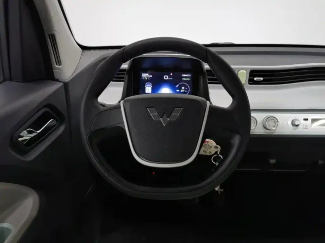 Wuling Hongguang Mini EV — Фото автомобиля 11