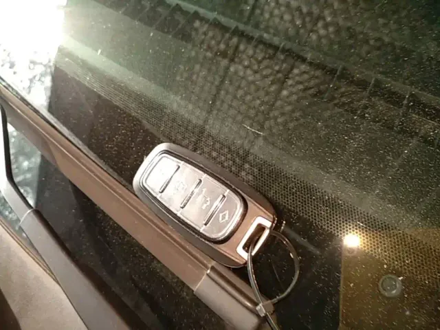 Ford Escape — Фото автомобиля 8