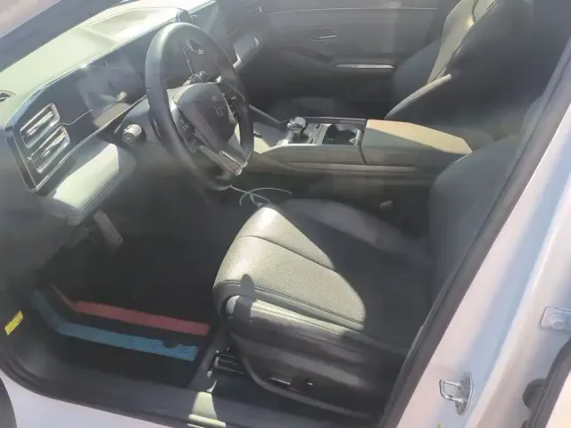 BYD Qin PLUS 2023 Champion Edition DM-i 120KM Excellence — Фото автомобиля 9