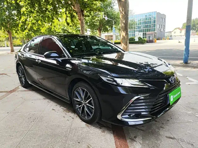 Toyota Camry — Фото автомобиля 3