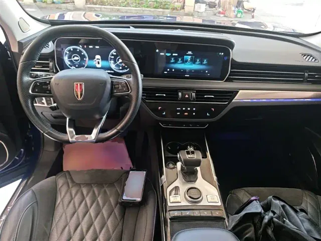 Hongqi HS5 — Фото автомобиля 9