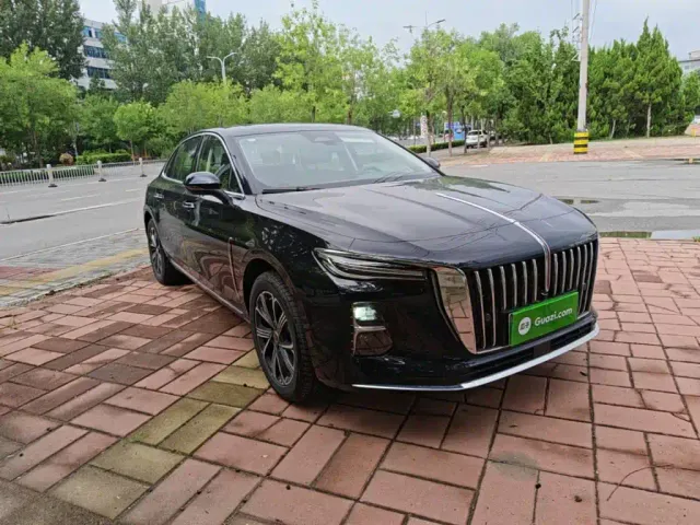 Hongqi H5 PHEV — Фото автомобиля 3