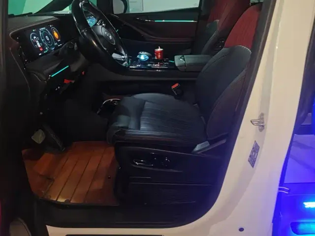 GAC Trumpchi M8 — Фото автомобиля 9