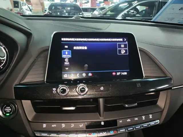 Cadillac CT4 — Фото автомобиля 12